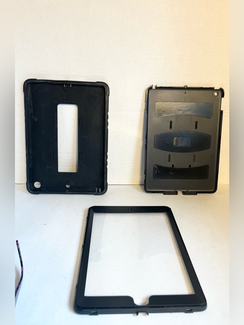 3-Piece Black Tablet/Mini IPAD Case w/Screen Protector & Kickstand (Great Cdtn)